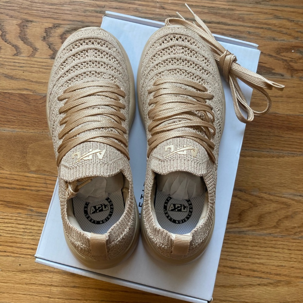 APL Women's Techloom Wave Shoes